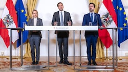 Staatssekretärin Michaela Schmidt (SPÖ), Staatssekretär Alexander Pröll (ÖVP) und ...