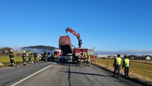 Schwerer Verkehrsunfall auf der B100 im Villach Stadtteil Vassach!