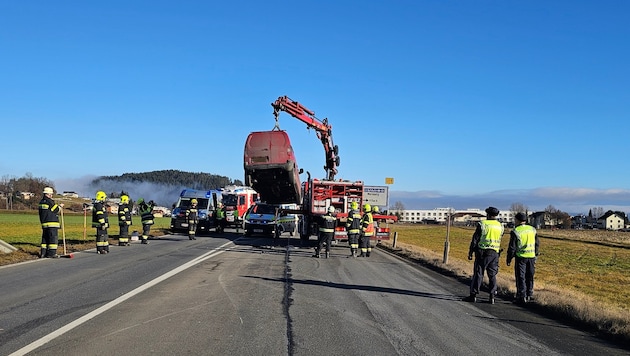 Schwerer Verkehrsunfall auf der B100 im Villach Stadtteil Vassach!