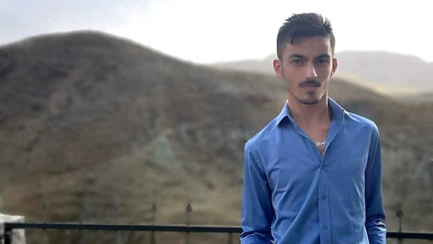 Am Foto sieht man Ahmet (28) seine Beeinträchtigung nicht an, die er als Folge seines ...