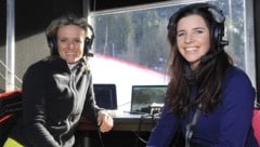 Alexandra Meissnitzer (li.) kommentierte und moderierte bis vor Kurzem im TV, hier im Einsatz ...