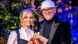 Lisa-Marie präsentierte an der Seite ihres Papas „Zauberhafte Weihnacht“ aus Flachau in ...