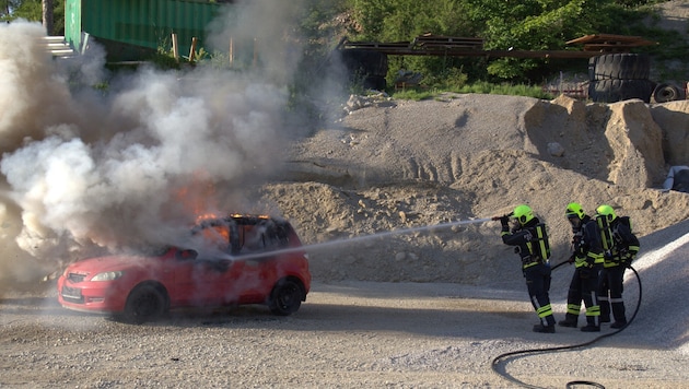 Im Einsatz oder bei der Übung an vorderster Front stehen die Kameraden, um in der Not rasch zu ...