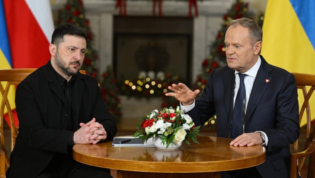 Der ukrainische Präsident Wolodymyr Selenskyi (links) und der polnische Präsident Karol Nawrocki ...