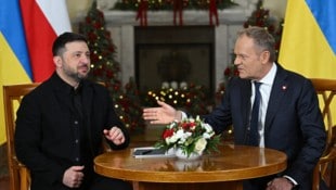 Von links: Der ukrainische Präsident Wolodymyr Selenskyj hat am Freitag den polnischen ...