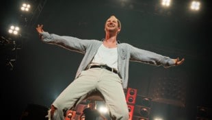 Glücklich ist, wer trotzdem lacht. Marco Wanda brauchte etwas länger, bis er so richtig in Fahrt ...