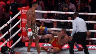 In der sechsten Runde war für Jake Paul Schluss ...