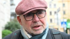 Der frühere Bundeskanzler und Neo-Pensionist Alfred Gusenbauer kann sich über 5400 Euro brutto ...