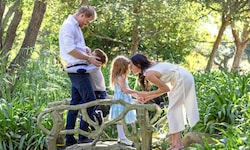 Ein besonderes Foto: Prinz Harry mit Herzogin Meghan und den Kindern Archie und Lilibet