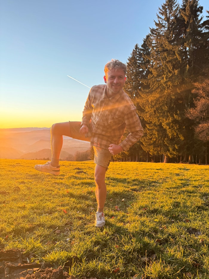 Mit „Fix zam“ veröffentlichte Willi Gabalier nun sein erstes Lied.