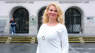 Monika Ring alias „Orgasmus-Päpstin“ vor Gericht