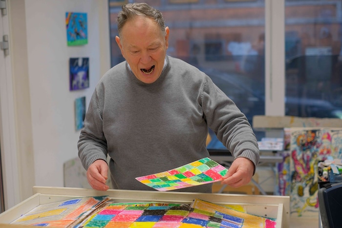 Viermal im Jahr werden die Werke der Künstler in der Galerie der Lebenshilfe ausgestellt. Diese ...