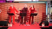 Sorgten für gute Stimmung: Wietske van Tongeren, Carin Filipčić und Missy May (v.li.).