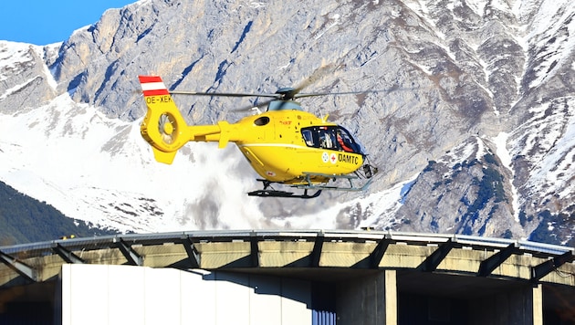 Das Mädchen wurde in die Innsbrucker Klinik geflogen.