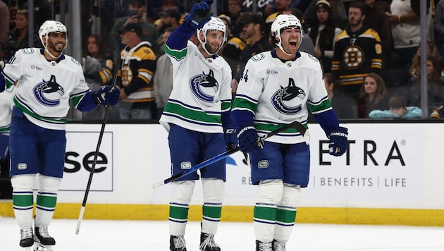 Die Vancouver Canucks bezwangen die Boston Bruins.
