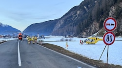 Auch zwei Hubschrauber standen im Einsatz.