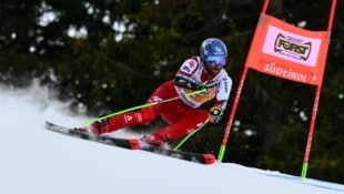 Marco Schwarz führt in Alta Badia.