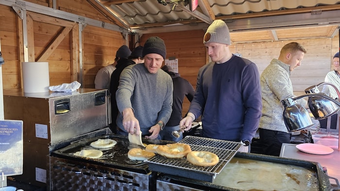 Die Ski-Stars machten beim Kiachlbacken gute Figur.