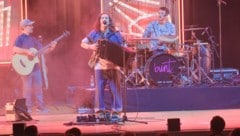 Folkshilfe verwandelte im Brucknerhaus den Weihnachtszauber in einen musikalischen Adrenalinkick