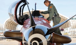 Prinzessin Leonor absolviert ihren ersten Solo-Flug.