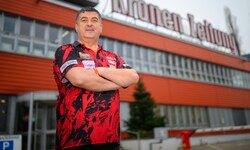 Mensur Suljovic stattete kurz vor der Darts-WM der „Krone“ einen Besuch ab. Nun steht ...