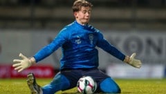 Philipp Bauer kickt künftig in violetten Dressen.