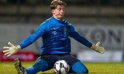 Philipp Bauer kickt künftig in violetten Dressen.
