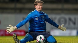 Philipp Bauer kickt künftig in violetten Dressen.