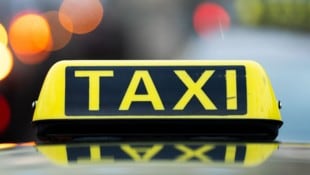 Taxi nicht nur als Krankentransport, sondern auch als „mobile Datenbank für Patienten“.