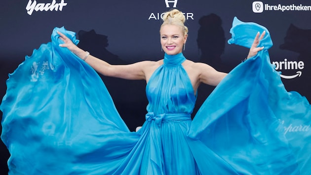 Franziska Knuppe steht mit ihrer Tochter Mathilda vor der Kamera – doch es gibt Grenzen.