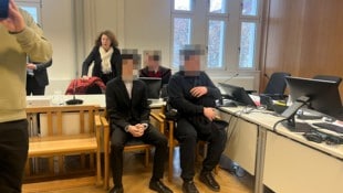 Die zwei 18-Jährigen feierten Drogenparty mit jungem Mädchen.