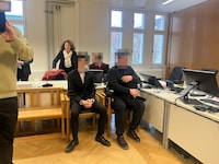 Die zwei 18-Jährigen feierten Drogenparty mit jungem Mädchen.