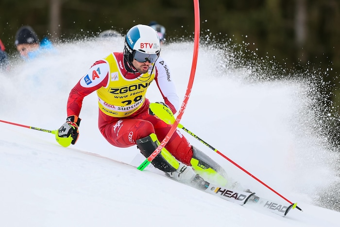 Nach einem durchwachsenen Lauf schied Johannes Strolz kurz vor dem Ziel aus.