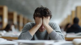 „Viele sind völlig erschöpft, einige brechen psychisch zusammen“, berichten Schüler.