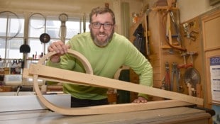 Betrieb mit langer Tradition: Aushängeschild sind bei Christian Lassacher die Schlitten.