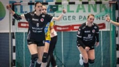 Atzgersdorf um Anabel Cosic (li.) und Alina Bohnen bejubelte die Winterkrone.