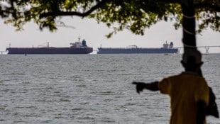 Zwei Öltanker vor der Küste Venezuelas
