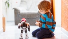 Weihnachtsgeschenke können für die Kleinen zur großen Gefahr werden.