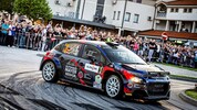 Walter Mayer tritt mit 77 Jahren noch einmal bei einer einer Rallye an – auch gegen Sohn Daniel.