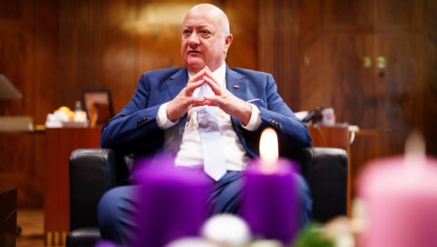 „2025 war kein einfaches Jahr“, sagt der Kanzler