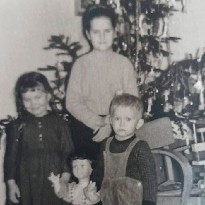 Bescherung im Mostviertel: 1960 erstrahlten noch echte Wachskerzen am Christbaum! Auf dem ...