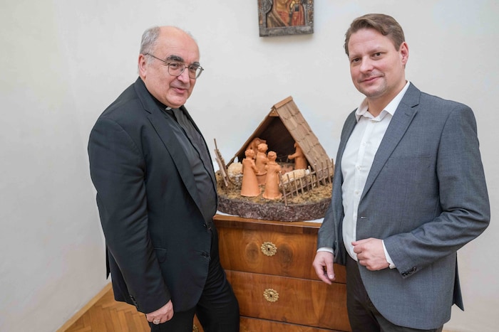 Bischof Wilhelm Krautwaschl mit Gerald Schwaiger