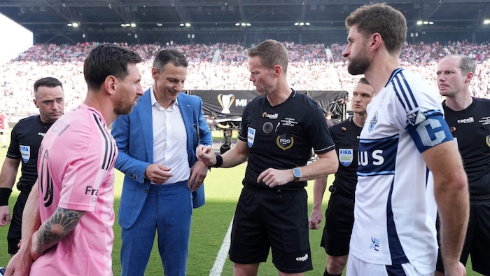 Lionel Messi (l.) und Thomas Müller (r.) standen sich unlängst im MLS-Finale gegenüber.