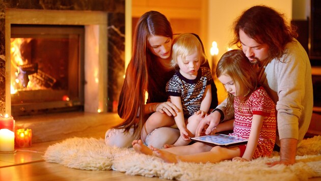 So gemütlich Kerzen und Kamin auch sind, sie können mitunter die Luft in Zimmern verschlechtern.