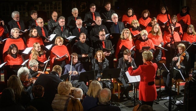 Kantorei und Dommusik von Maria Saal: Uraufführung am Christtag!