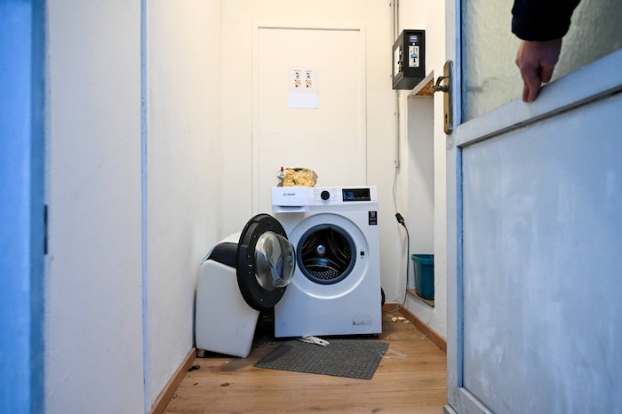 Für das Wäschewaschen müssen zwei Euro bezahlt werden.
