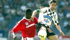 Mit Sturm (hier gegen Günther Neukirchner) lieferte sich Ben Akwuegbu elf heiße ...