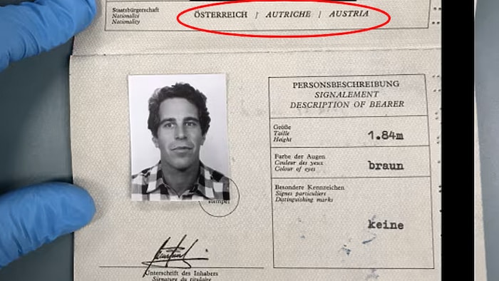 Epstein verfügte auch über einen gefälschten Pass, der vermeintlich in Österreich ausgestellt ...