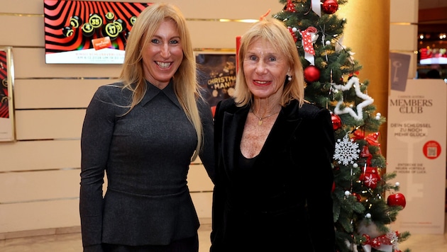 Ex-Leichtathletik-Ass Stephanie Graf (li.) besuchte mit ihrer Mama Rita am Montag die 61. Nacht ...