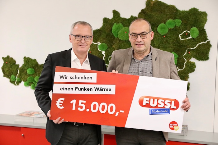 15,000 euros: "It is a great pleasure for us that our loyal customers have made it possible for ...